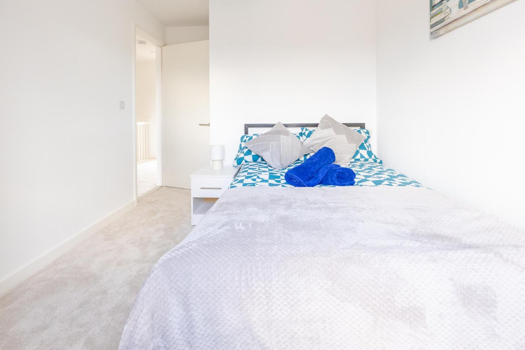 Stunning Modern 3 Bedroom Townhouse - Perfect Getaway Manchester Bagian luar foto