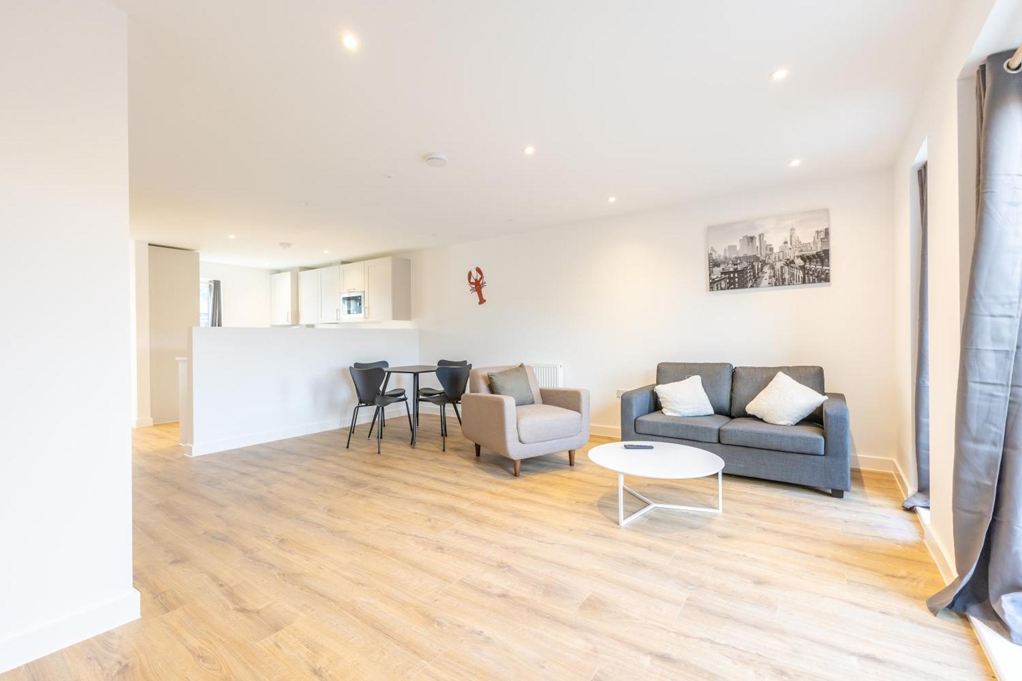 Stunning Modern 3 Bedroom Townhouse - Perfect Getaway Manchester Bagian luar foto