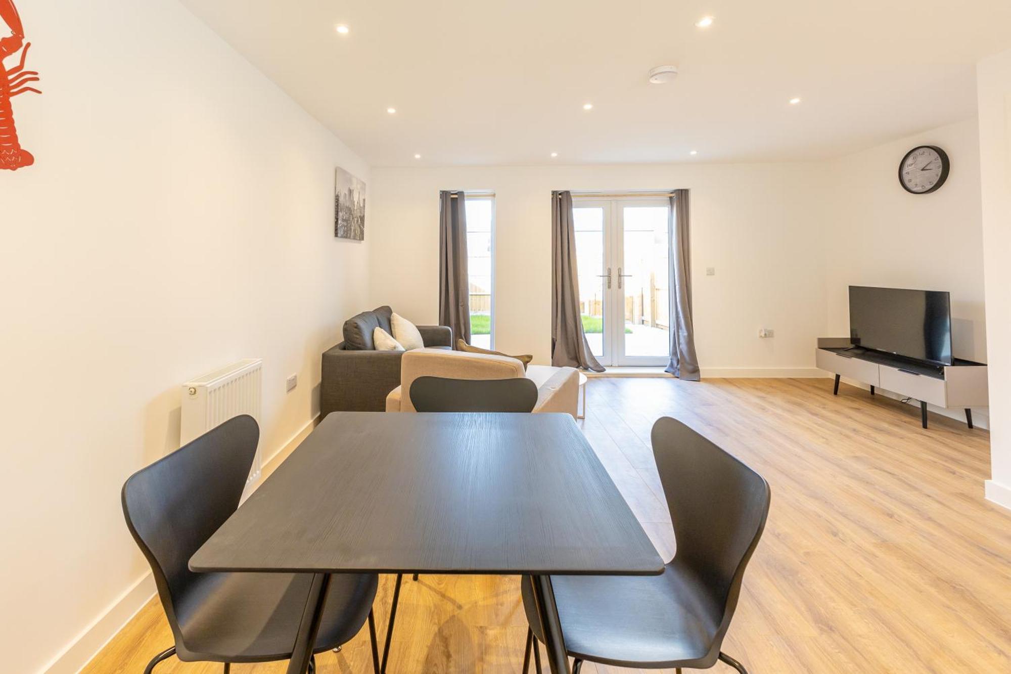 Stunning Modern 3 Bedroom Townhouse - Perfect Getaway Manchester Bagian luar foto