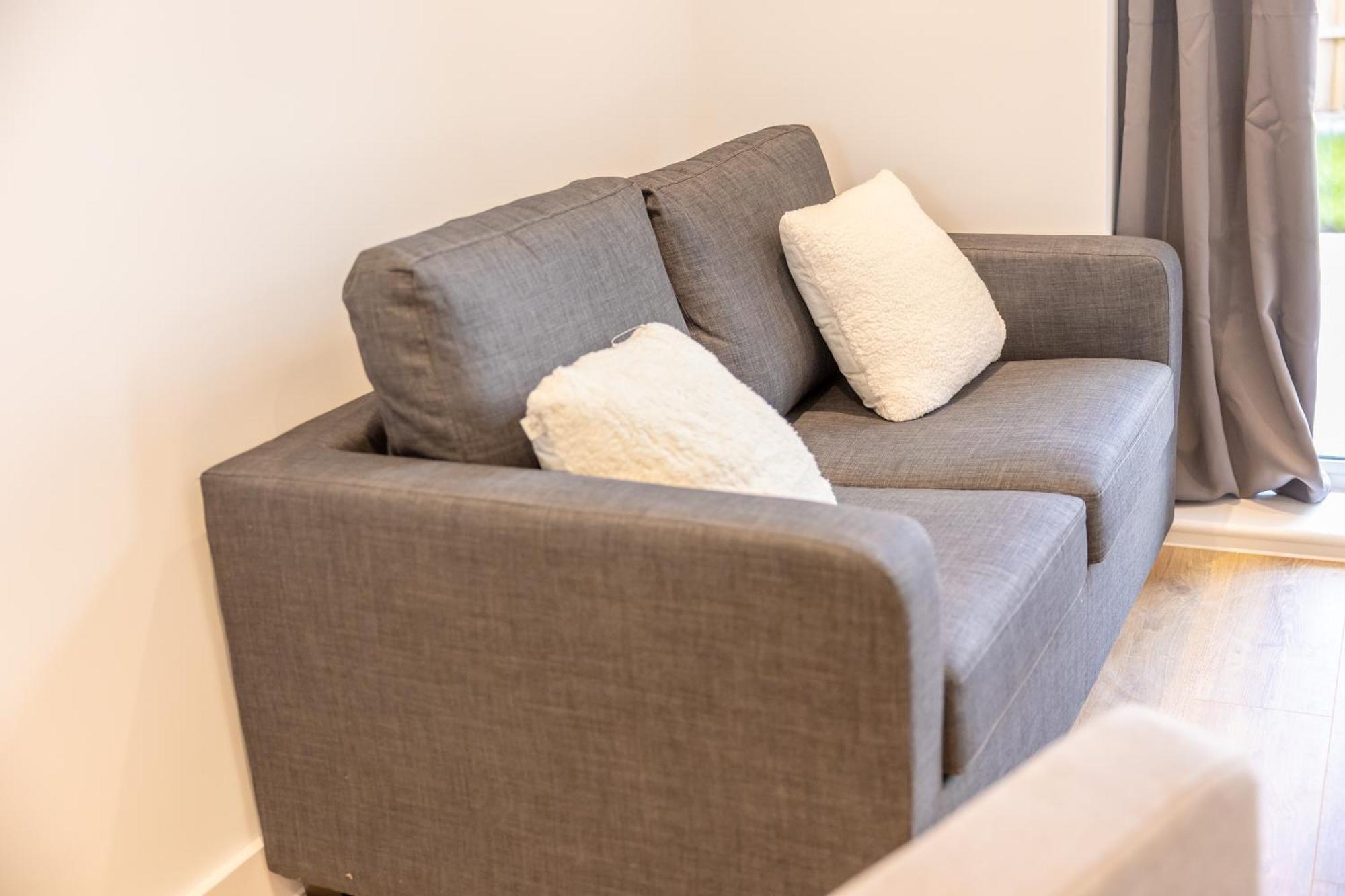 Stunning Modern 3 Bedroom Townhouse - Perfect Getaway Manchester Bagian luar foto
